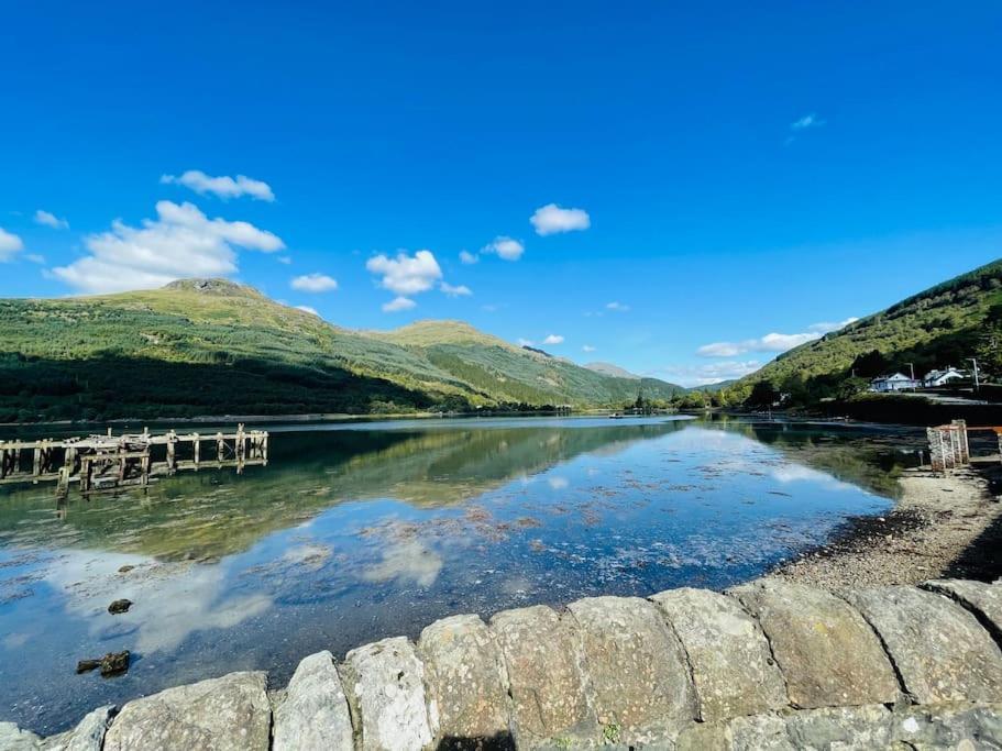 Cheerful Stays: 4 Bedroom Cottage In Arrochar Exterior foto