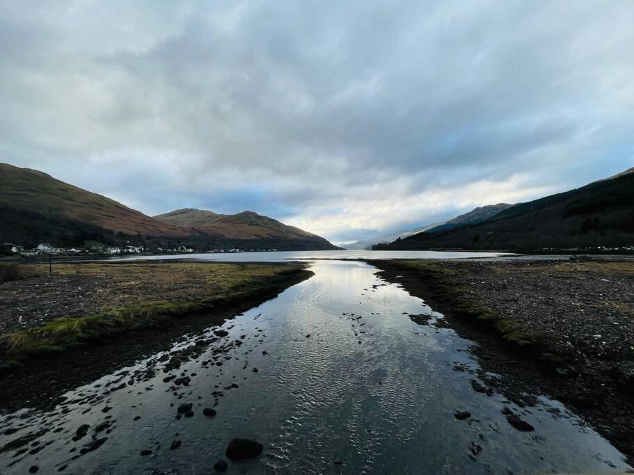 Cheerful Stays: 4 Bedroom Cottage In Arrochar Exterior foto